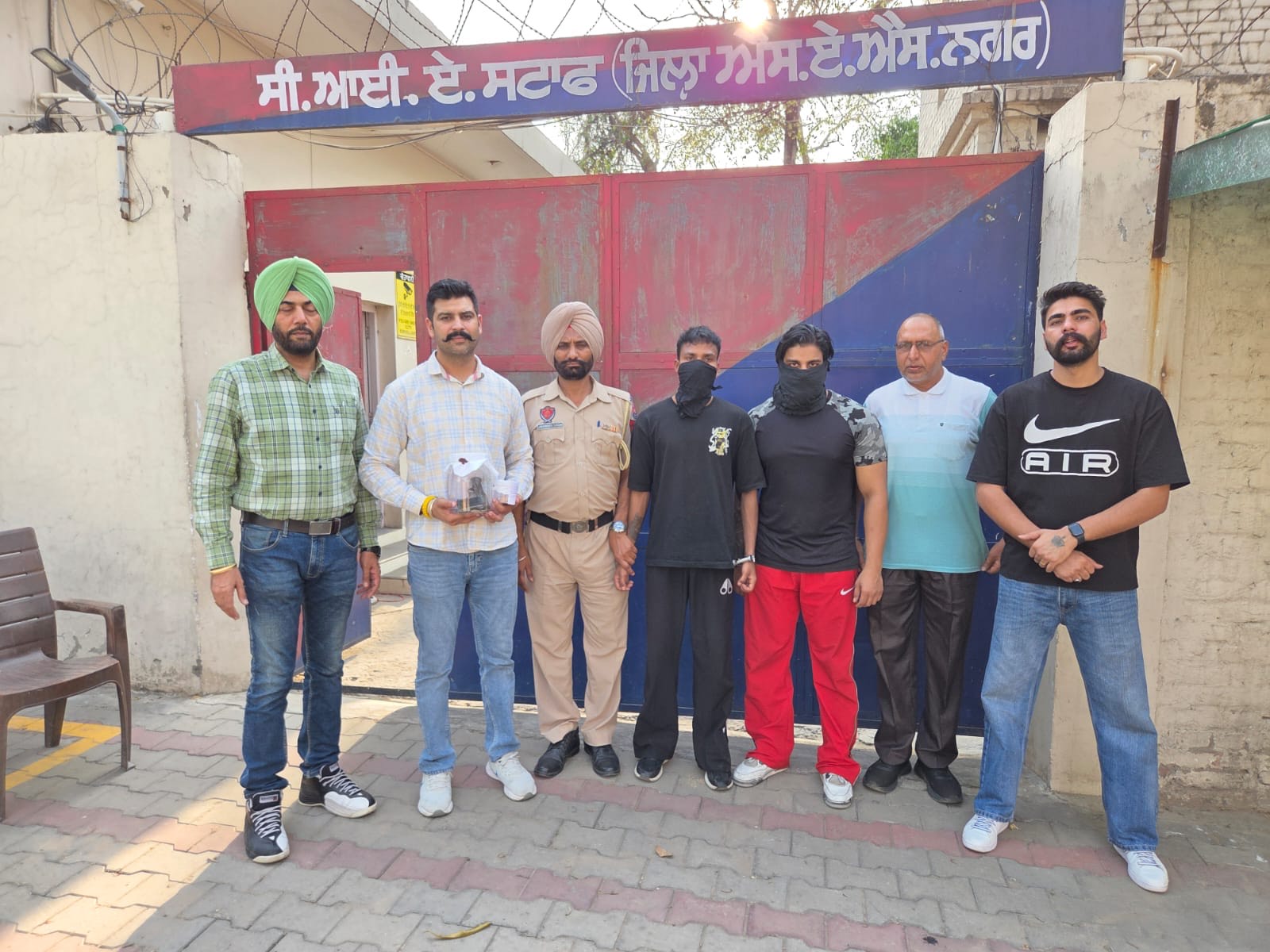 Mohali Police arrested accused of robbery at jewellery shop GK Jewellers Phase-10 Mohali.